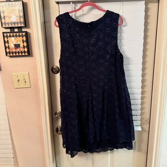 Connected Apparel 22W - Picture 4 of 5